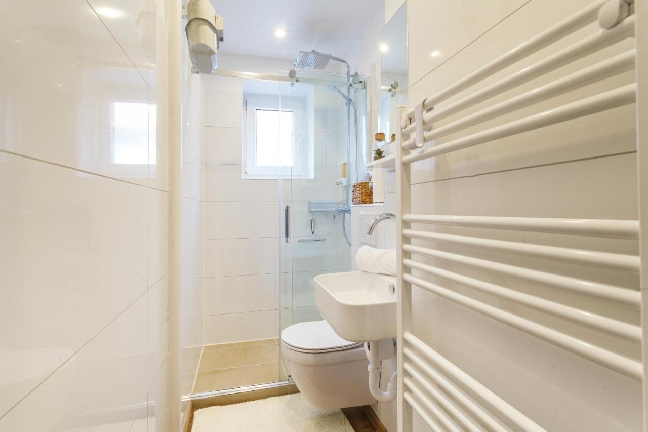 Design Apartment / 2 Room / Central / Contactless Check-In Hannover Ngoại thất bức ảnh